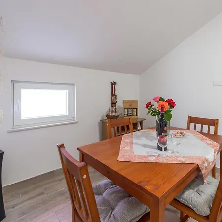 Vukelic Apartman Mlini