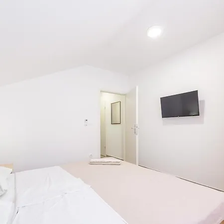 Apartment Vukelic *