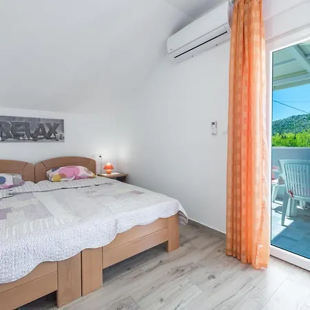 Apartment Vukelic Mlini