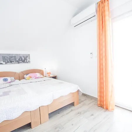 Vukelic Apartment