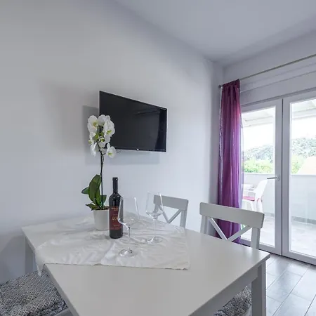 Vukelic Apartment Mlini