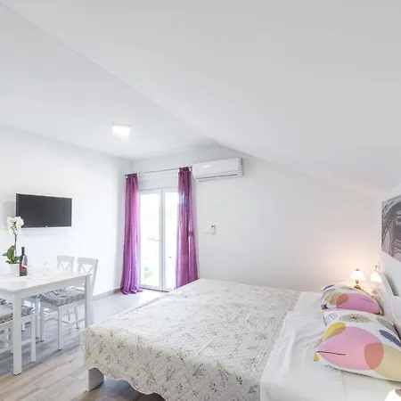 Apartment Vukelic Mlini